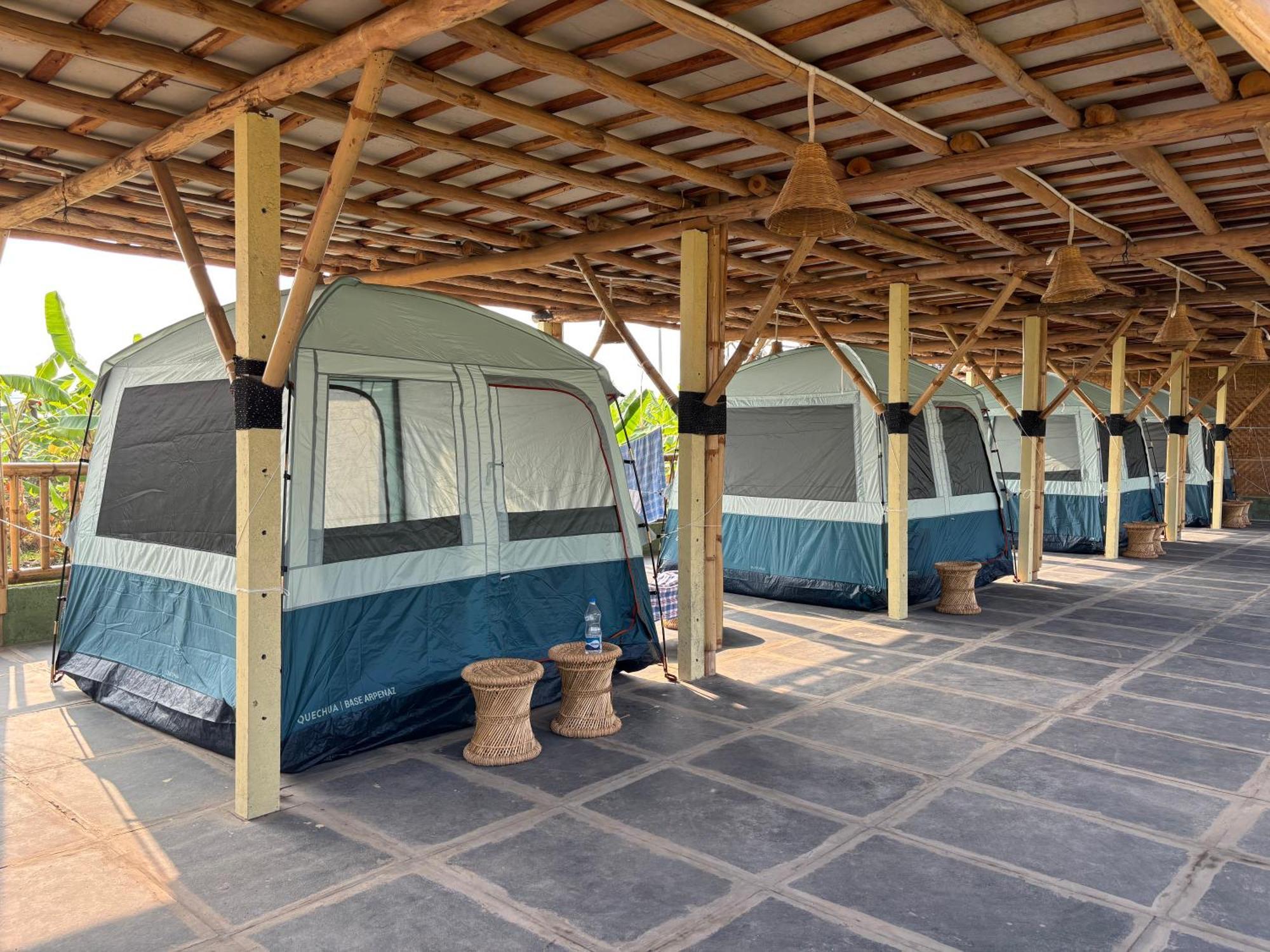 Mowgli'S Cafe Hampi & Guest House Exterior photo